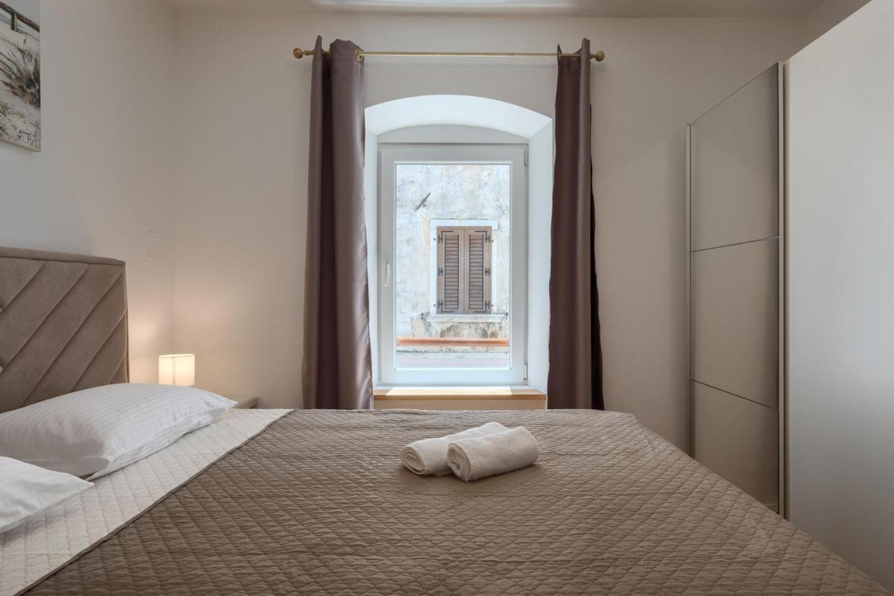 Deluxe Apartment Antonija 波雷奇 外观 照片